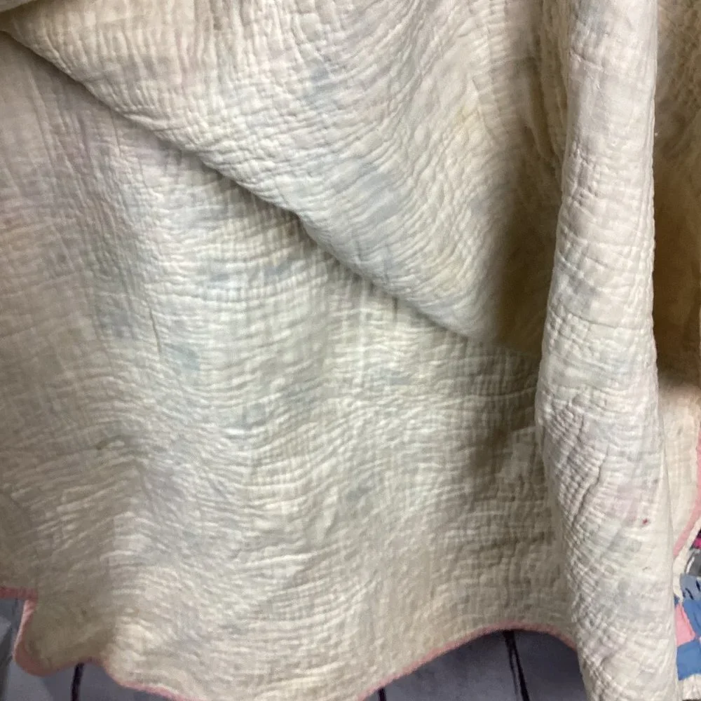 Antique Handmade Wedding Ring Quilt